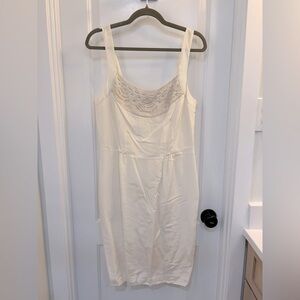 Banana Republic Cream Silk Embroidered Dress Size 10